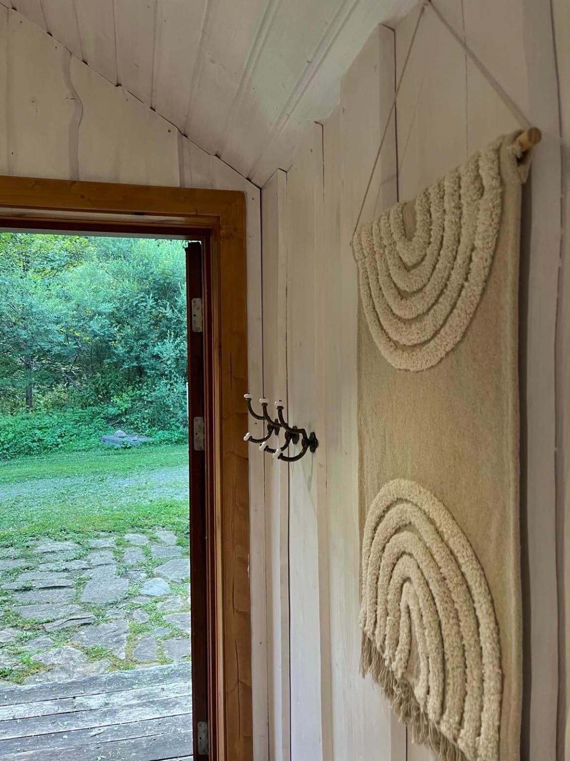 Pod Dobrym Adresem- Domek Nad Stawem チスナ エクステリア 写真